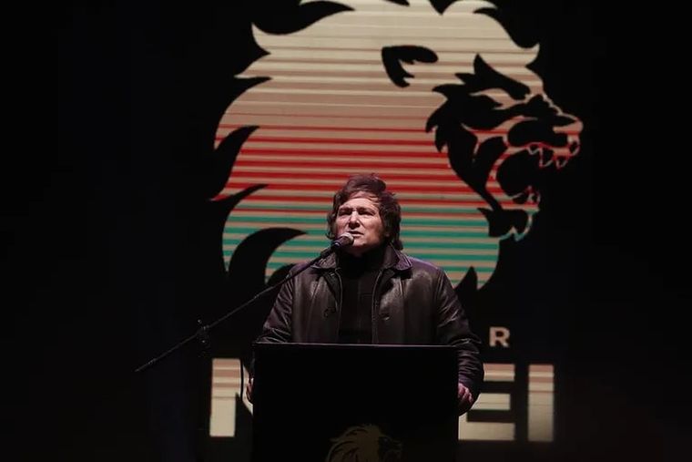 Javier Milei se presentó en Córdoba y anticipó las reformas que hará si es electo presidente.