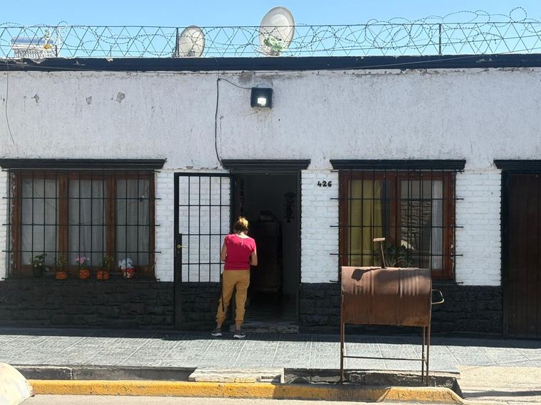 La vivienda que fue blanco del ataque. La vivienda que fue blanco del ataque. 