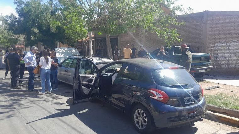 Al menos tres de los rodados que participaron en el accidente. Foto: Ministerio de Seguridad