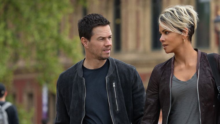 Una película de espías diferente. Una película de espías diferente.