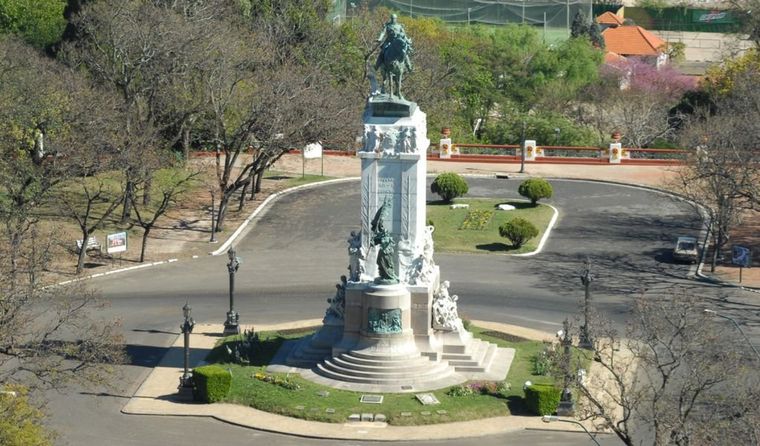 Vista aerea del monumento a Urquiza Vista aerea del monumento a Urquiza