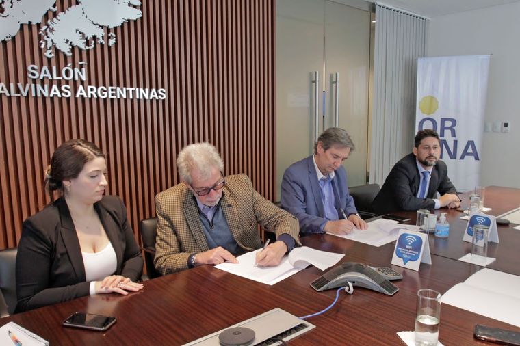 Carlos Lugones y Emir Félix