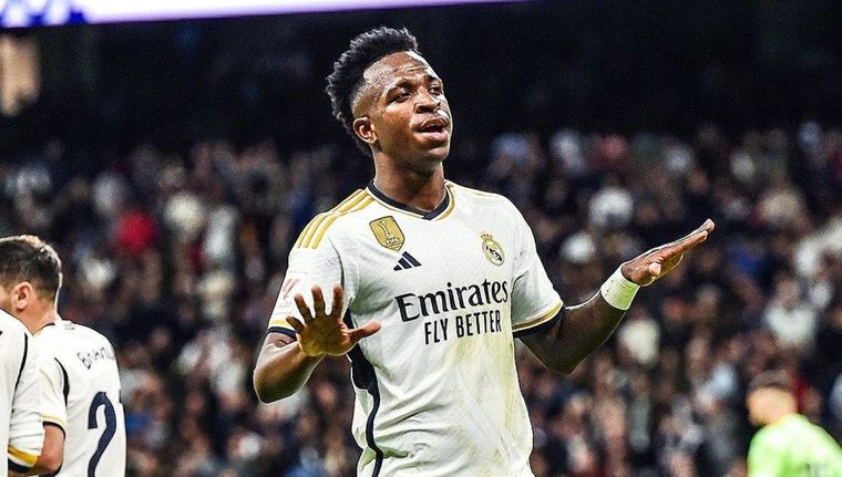 Vinicius tuvo un tenso cruce con un jugador argentino. Foto: Instagram @vinijr