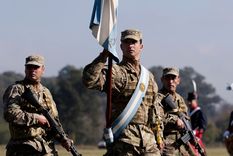 el ejercito argentino va a la corte para no entregar tierras a los mapuches