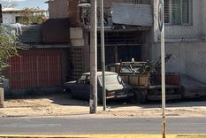 una casa abandonada en godoy cruz se convirtio en un criadero de ratas y molesta a los vecinos