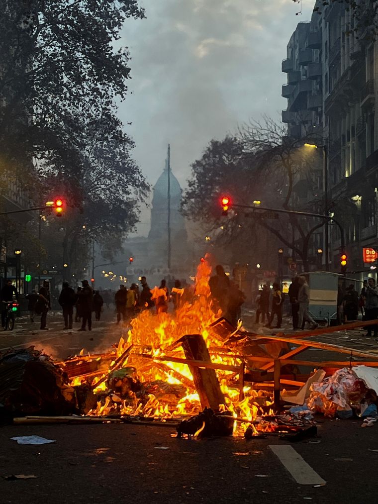 Hubo más de 30 detenidos por los incidentes Foto: MDZ / Dante Kaplanski