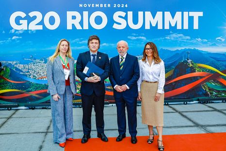 Lula da Silva y Javier Milei durante la cumbre del Mercosur. Lula da Silva y Javier Milei durante la cumbre del Mercosur.