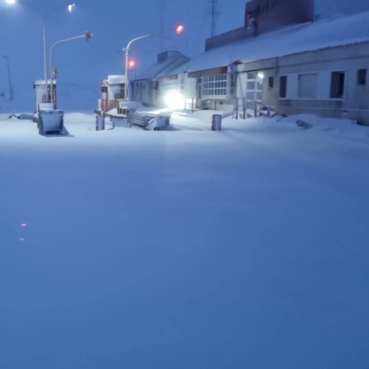 El Paso a Chile seguirá cerrado y durante la mañana se evaluarán medidas Foto: Gendarmería