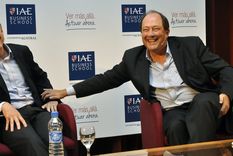 sanz advirtio a macri que el pro debera integrar a la ucr