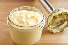 disfruta una rica mayonesa sin huevo, la mejor receta en muy pocos pasos