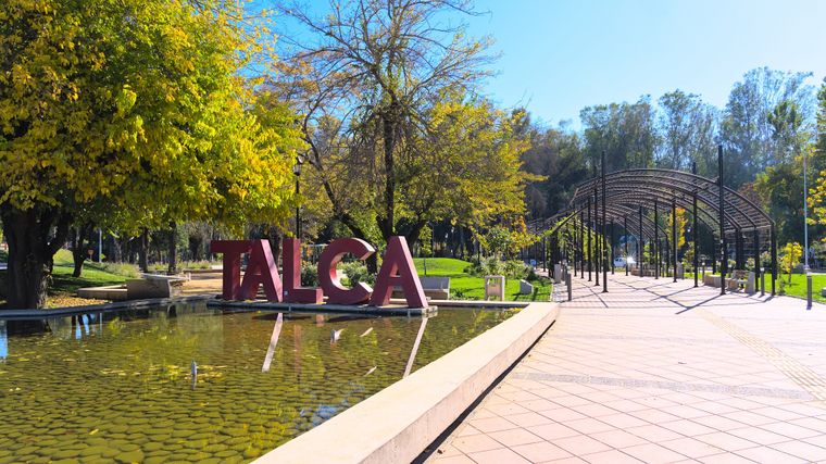 La ciudad ofrece un abanico de atractivos para quienes buscan algo más que compras al cruzar a Chile.