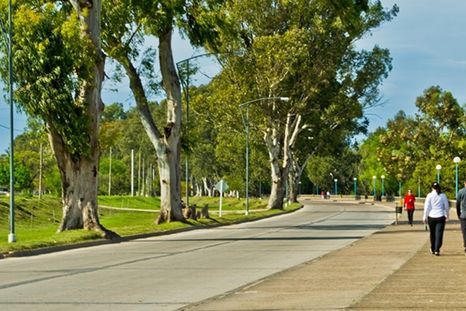 Este pueblo entrerriano ofrece vistas únicas al río Paraná desde sus colinas. Este pueblo entrerriano ofrece vistas únicas al río Paraná desde sus colinas.