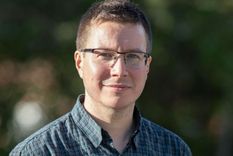 Miguel Pita es autor de libros de divulgación científica como El ADN dictador (2017) y Un día en la vida de un virus (2020). Foto: BBC