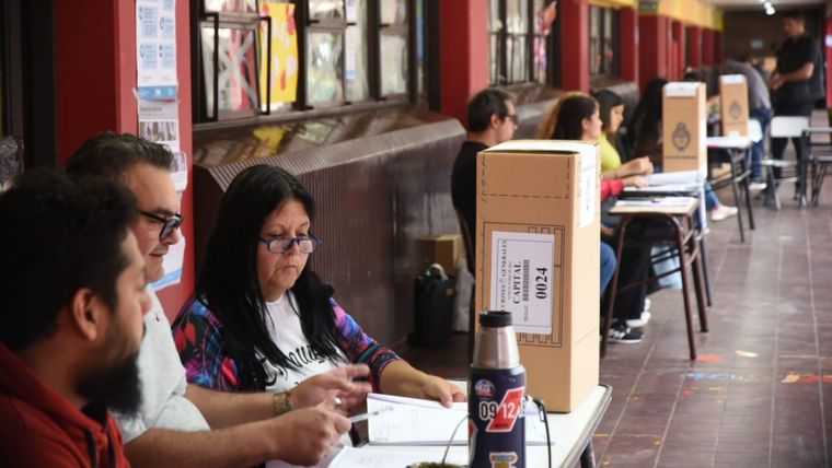 Balotaje 2023. Foto: Maximiliano Ríos / MDZ