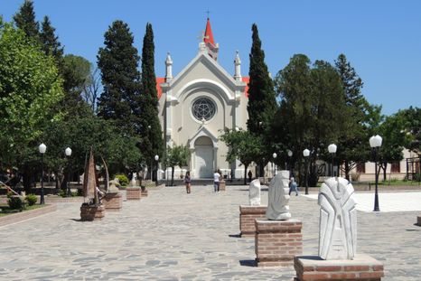 Los pueblos cordobeses ofrecen ríos frescos y paisaje serrano para el verano. Los pueblos cordobeses ofrecen ríos frescos y paisaje serrano para el verano.