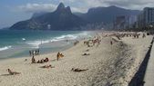La playa de Ipanema, uno de los lugares míticos de Río de Janeiro. La playa de Ipanema, uno de los lugares míticos de Río de Janeiro.