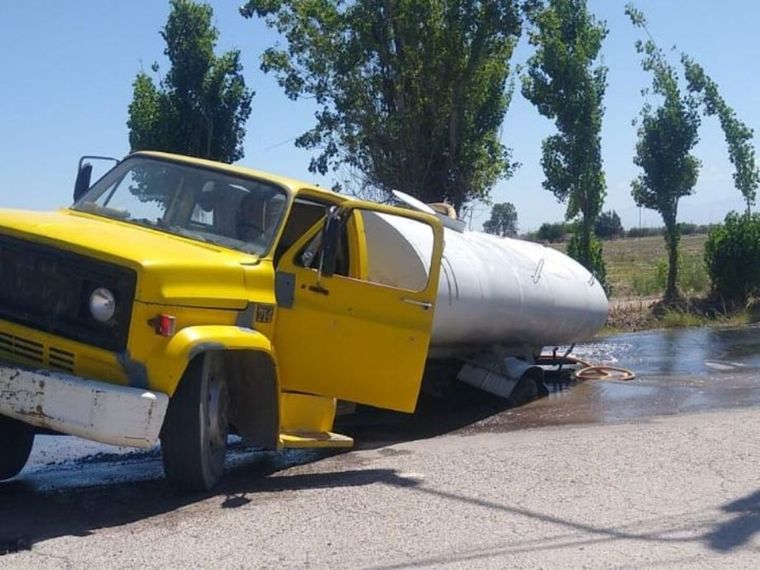 Investigan las razones por las que cedió el pavimento Foto: Diario de Cuyo