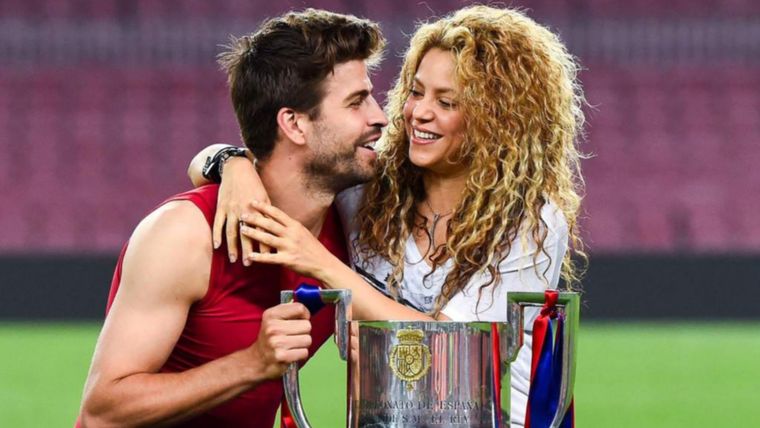 Shakira y Piqué se conocieron en el mundial de Sudáfrica. Ambos son de acuario, nacidos el 2 de febrero pero él en el 87 y ella en el 77.