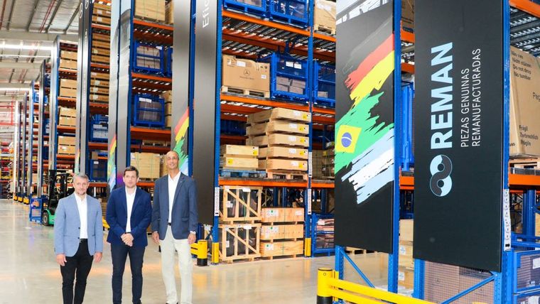 Mercedes Benz Camiones y Buses Centro Logistico