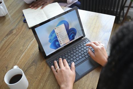 Hotspot en Windows: convertí tu PC en punto de acceso y compartí Wi-Fi, Ethernet o datos móviles sin router. Hotspot en Windows: convertí tu PC en punto de acceso y compartí Wi-Fi, Ethernet o datos móviles sin router.
