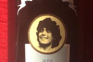 MDZol | El vino de Maradona.