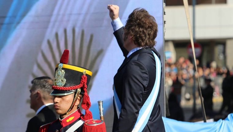 El día que Javier Milei encabezó el acto oficial por el Día de la Bandera en Rosario. Foto: Presidencia