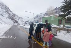 Familias con niños fueron evacuados de alta montaña.&nbsp;