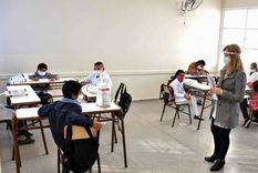 el sute denuncia que si un nino da positivo obligan al docente a ir al aula igual