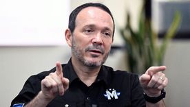 Gustavo Villatoro es el ministro de Justicia y Seguridad Pública de El Salvador, a cargo de la "guerra contra las pandillas".