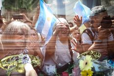 A las 11.40 horas salió el cortejo funebre. Foto: EFE