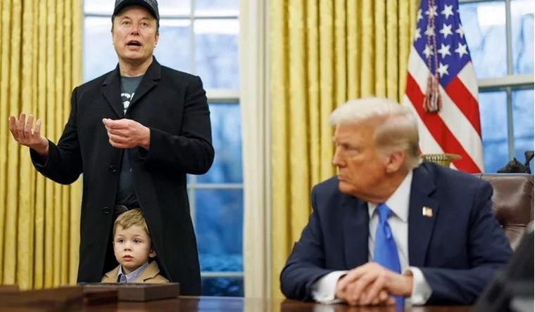 Elon Musk y Donald Trump hace poco tiempo atrás, ahora, están alejados. Foto EFE
