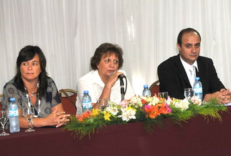 Rivas pidió a los padres que ayuden a sus hijos a rendir las materias. Foto: Pachy Reynoso/ MDZ