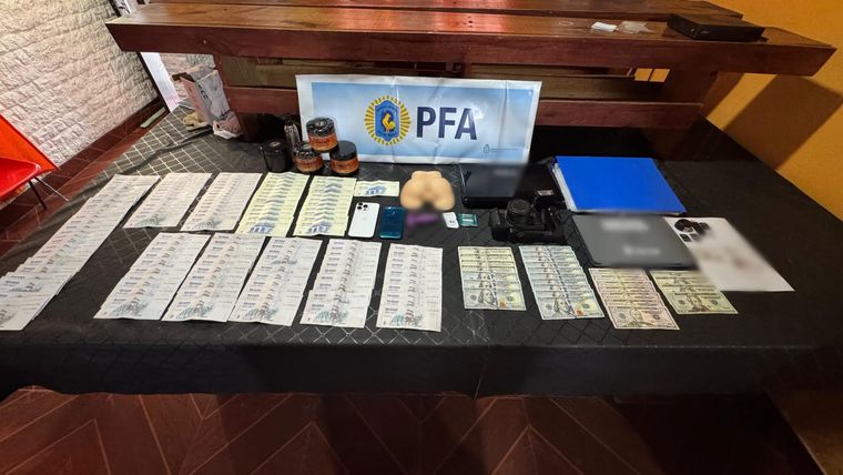 Lo secuestrado durante el allanamiento. Lo secuestrado durante el allanamiento.