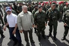 Foto: GETTY IMAGES. Vielma Mora (primero por la izda.) fue gobernador del Estado Táchira entre 2013 y 2017.