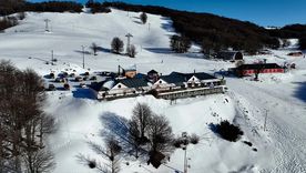 Este pueblo está ubicado en Santa Cruz. Este pueblo está ubicado en Santa Cruz.