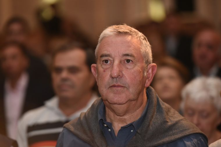 Julio Cobos en el evento encabezado por Luis Petri Foto: Maximiliano Ríos/MDZ