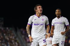 Mastantuono marcó tres goles en la victoria de Fiorentina ante Venezia. Mastantuono marcó tres goles en la victoria de Fiorentina ante Venezia.