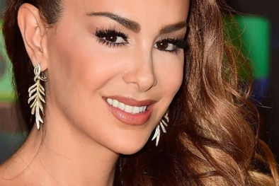 MDZol | Ninel Conde luce espléndida, de gala y de jeans. Foto: Show News - https://www.show.news/__export/1640128464406/sites/debate/img/2021/12/05/ninel-1.jpg_242310155.jpg