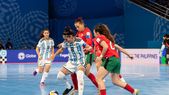 La Selección argentina de futsal fue vapuleada por Portugal. La Selección argentina de futsal fue vapuleada por Portugal.
