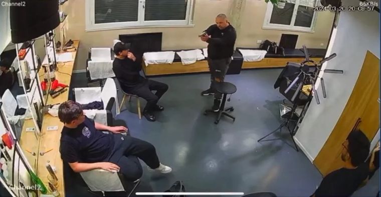 Un empleado fue asesinado de un tiro en la cabeza Foto: Captura de video