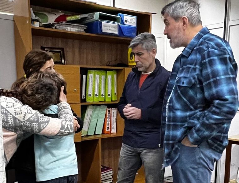 Benjamín William Laskey se reencuentra con su madre Foto: Ministerio de Seguridad de Córdoba