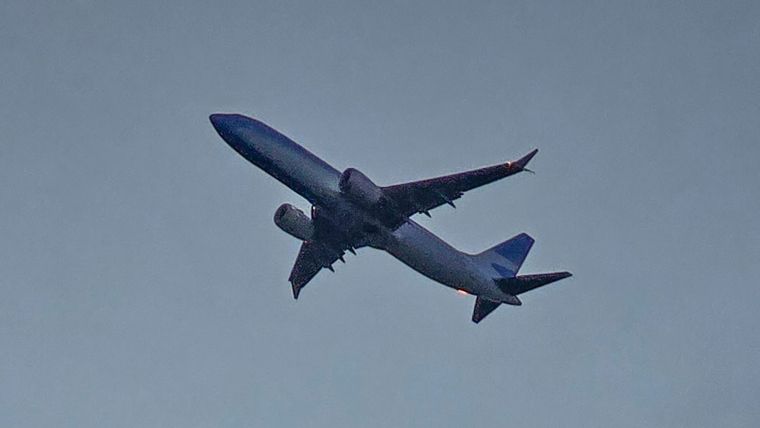 Un vuelo de aerolíneas debió regresar a Aeroparque por un desperfecto. Foto: X: @Aerolineas_AR