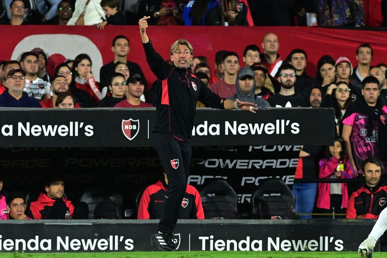 Heinze aseguró que Newells fue mucho mejor que River Foto: Télam