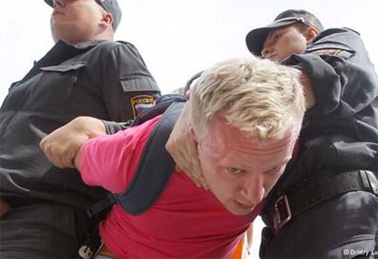 Joven detenido en San Petersburgo.