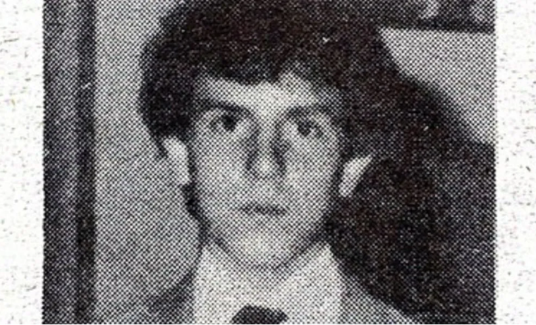 Diego, de 16 años, desapareció en julio de 1984, luego de salir de su casa con uniforme escolar.