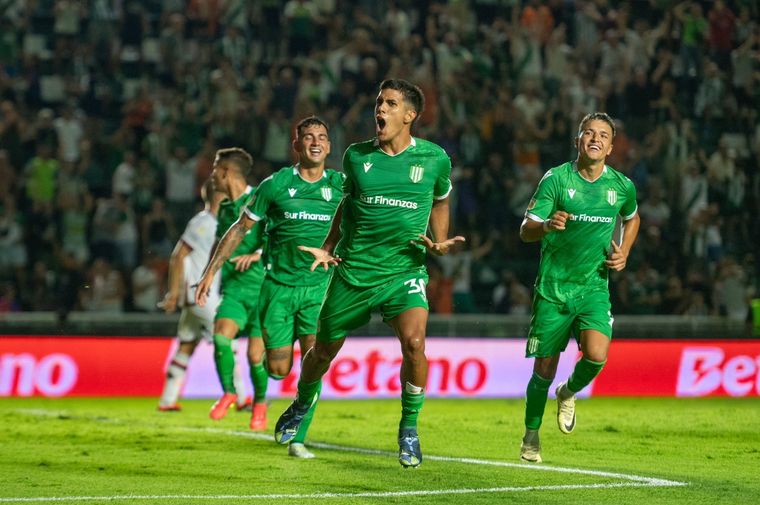 Nasif habló tras su doblete ante Newells. Foto: Fotobaires