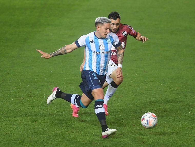 La Academia quiere dar pelea arriba Foto: Télam