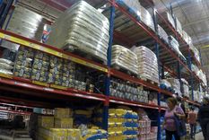 La diferencia principal en las compras en supermercados mayoristas está en el rendimiento, además del valor de los productos. Foto: ALF PONCE MERCADO / MDZ