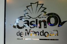 El Gobierno confirmó el despido del agente estatal que se desempeñaba como trabajador del Casino de Mendoza.