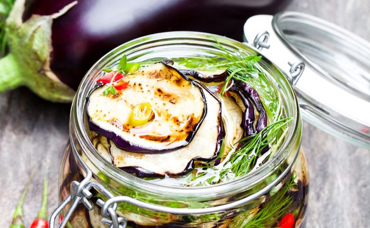 Berenjenas en escabeche Una receta deliciosa para hacer en simples pasos. Foto: Shutterstock